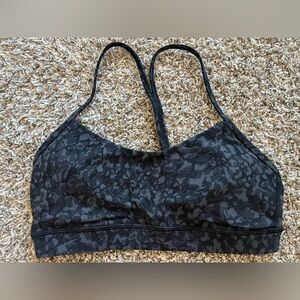 Lululemon Flow Y Bra Nulu light support